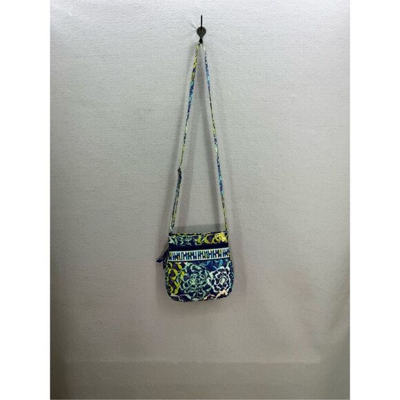Vera Bradley Hipster Cross Body PLUS Wallet in Katalina Blues Adjustable - Picture 1 of 11